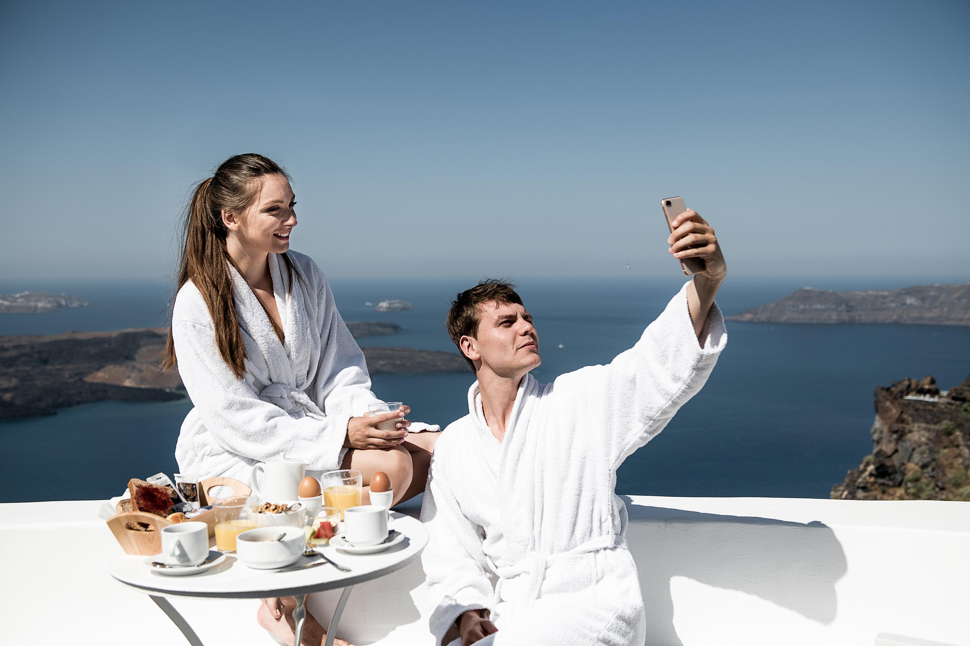 On The Rocks - Small Luxury Hotels Of The World (Adults Only) Imerovigli  Exterior photo