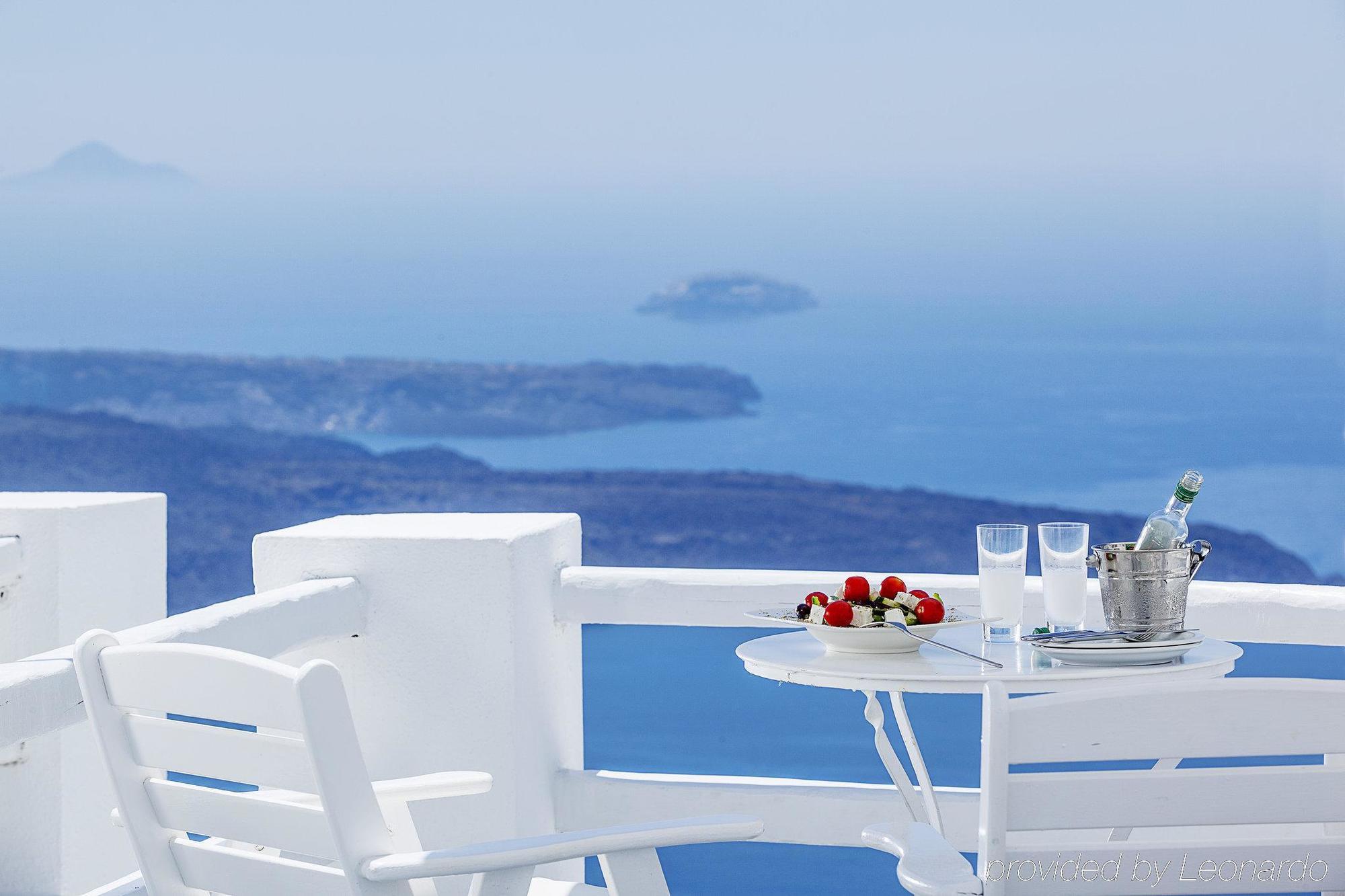 On The Rocks - Small Luxury Hotels Of The World (Adults Only) Imerovigli  Room photo